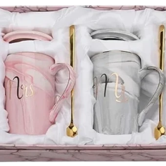 NYRWANA Coffee Mug, Couple Present, Wedding Present for Couples, Marriage Presents for Wedding, Valentine Gift, Mr & Mrs Set of 2 Coffee Mugs, Lids, Golden Spoon & Beautiful Gift Box (380ml-Ceramic)